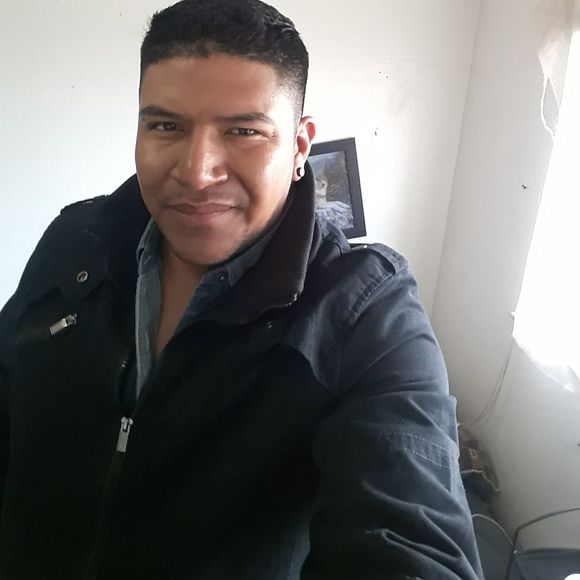 Meet your Posher, Luis - Picture 1 of 1